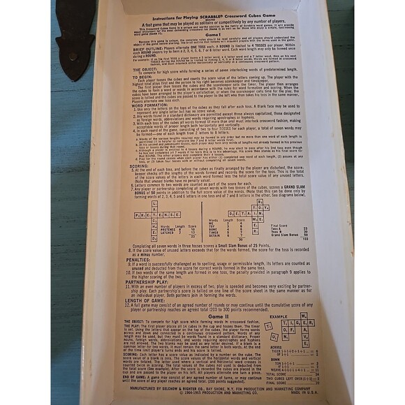 Vintage Scrabble Crossword Cubes Game 1964 Selchow & Righter w/ Timer and Shaker - Picture 6 of 7